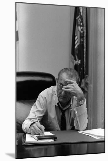 President Lyndon Johnson Making Notes in a Meeting, March 27, 1968-null-Mounted Photo