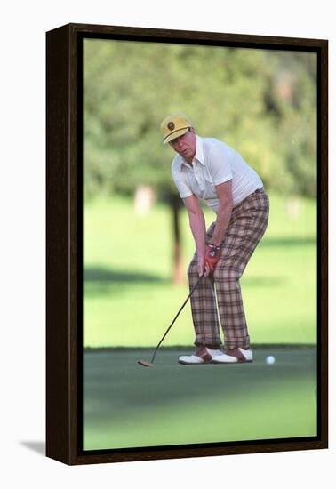 President Reagan Playing Golf at the Annenberg Estate in Rancho Mirage California, Dec. 30, 1986-null-Framed Stretched Canvas