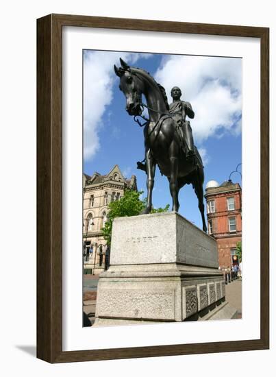 Prince Albert Statue, Wolverhampton, West Midlands-Peter Thompson-Framed Photographic Print