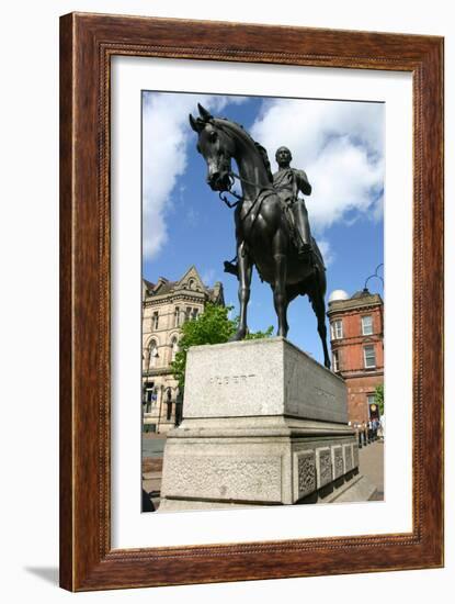 Prince Albert Statue, Wolverhampton, West Midlands-Peter Thompson-Framed Photographic Print