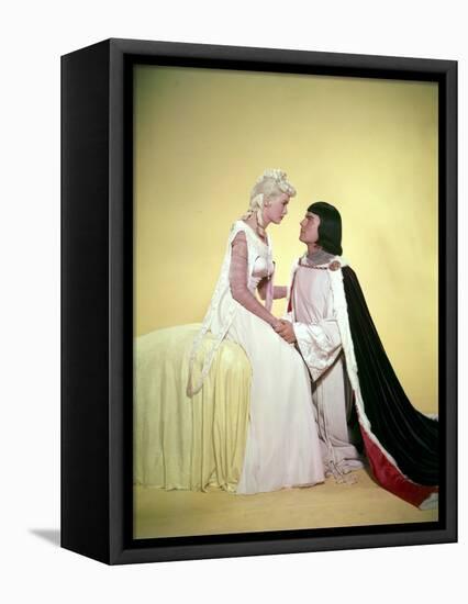 PRINCE VALIANT, 1954 directed by HENRY HATHAWAY Janet Leigh and Robert Wagner (photo)-null-Framed Stretched Canvas