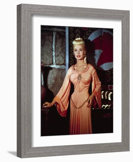 PRINCE VALIANT, 1954 directed by HENRY HATHAWAY Janet Leigh (photo)-null-Framed Photo