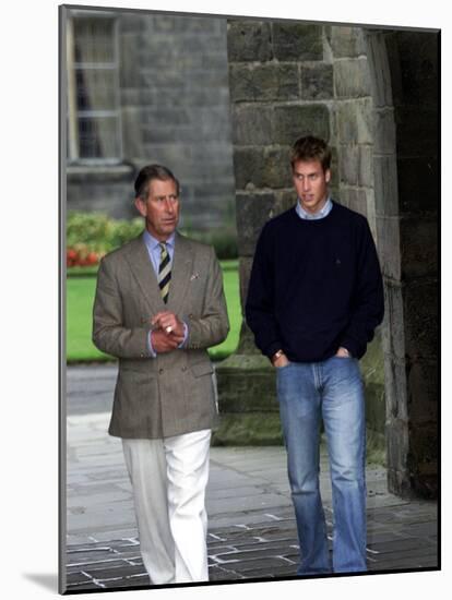 Prince William arriving at St Andrew's University With his father Prince Charles, September 2001-null-Mounted Photographic Print