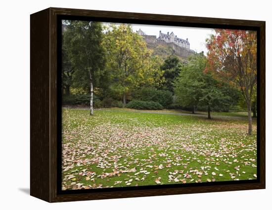 Princes Street Gardens and Edinburgh Castle, Edinburgh, Lothian, Scotland, Uk-Amanda Hall-Framed Premier Image Canvas