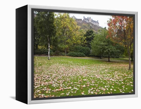 Princes Street Gardens and Edinburgh Castle, Edinburgh, Lothian, Scotland, Uk-Amanda Hall-Framed Premier Image Canvas