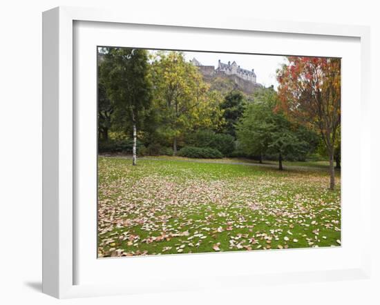 Princes Street Gardens and Edinburgh Castle, Edinburgh, Lothian, Scotland, Uk-Amanda Hall-Framed Photographic Print