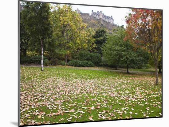 Princes Street Gardens and Edinburgh Castle, Edinburgh, Lothian, Scotland, Uk-Amanda Hall-Mounted Photographic Print