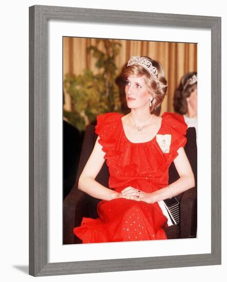 Princess Diana in Australia Tasmania at the State Reception in Wrest Point Hotel Wearing Red Dress-null-Framed Photographic Print