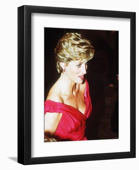 Princess Diana in Japan November 1990-null-Framed Photographic Print