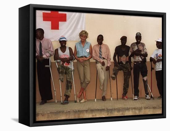 Princess Diana January 2001 Visits Landmine Victims at Orthopedic Centre Ruanda Angola-null-Framed Premier Image Canvas