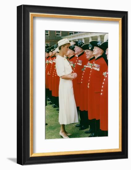 Princess Diana Meeting Pensioners at Royal Hospital Chelsea-Associated Newspapers-Framed Photo