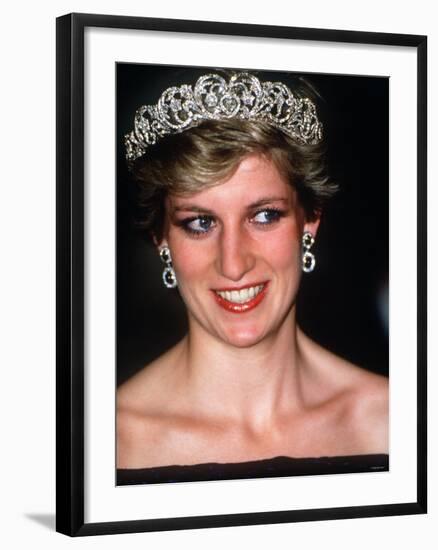 Princess Diana Visits Portugal at a Banquet Hosted by the President at Ajuda Palace-null-Framed Photographic Print