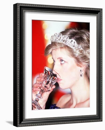 Princess Diana Visits Portugal at Banquet Hosted by the President-null-Framed Photographic Print