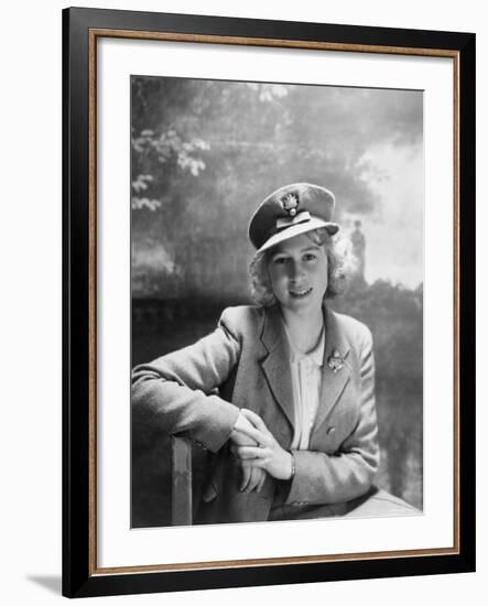 Princess Elizabeth, Seen in Photograph at 16 Years Old, England-Cecil Beaton-Framed Photographic Print