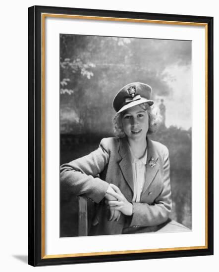 Princess Elizabeth, Seen in Photograph at 16 Years Old, England-Cecil Beaton-Framed Photographic Print