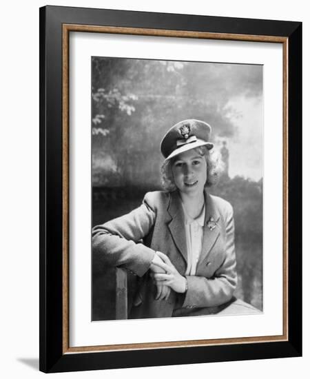 Princess Elizabeth, Seen in Photograph at 16 Years Old, England-Cecil Beaton-Framed Photographic Print