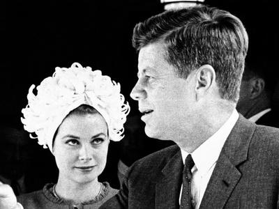 princess-grace-of-monaco-and-president-john-f-kennedy_u-l-ph772e0.jpg