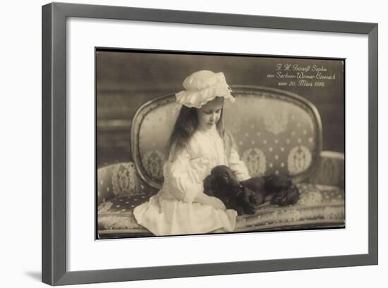 Prinzessin Sophie Von Sachsen Weimar Eisenach, 20 März 1918, Dackel-null-Framed Giclee Print