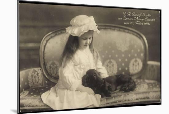 Prinzessin Sophie Von Sachsen Weimar Eisenach, 20 März 1918, Dackel-null-Mounted Giclee Print