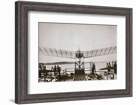 Professor Samuel P Langley's aeroplane, 1903-Unknown-Framed Photographic Print