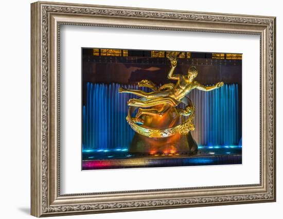 Prometheus Bronze Sculpture, Rockefeller Center, Manhattan, New York, USA-Stefano Politi Markovina-Framed Photographic Print