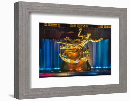 Prometheus Bronze Sculpture, Rockefeller Center, Manhattan, New York, USA-Stefano Politi Markovina-Framed Photographic Print