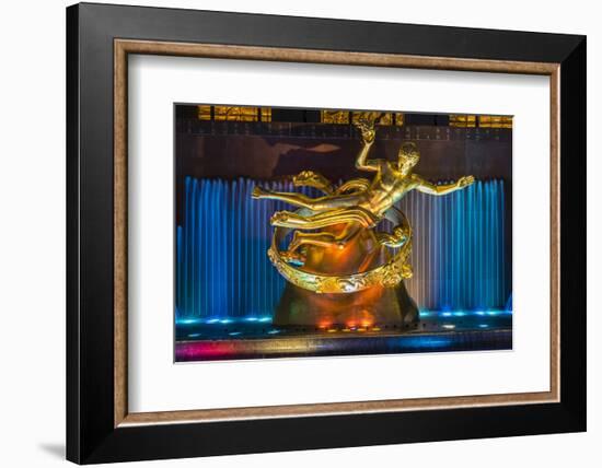 Prometheus Bronze Sculpture, Rockefeller Center, Manhattan, New York, USA-Stefano Politi Markovina-Framed Photographic Print