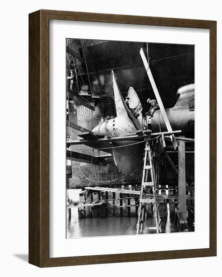 Propellor of R.M.S. Queen Mary, September 1934-null-Framed Premium Photographic Print