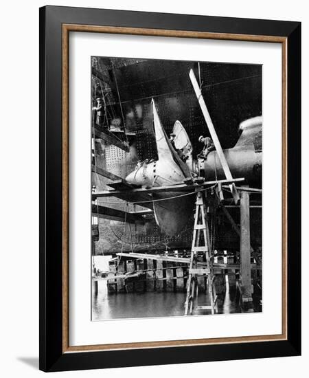 Propellor of R.M.S. Queen Mary, September 1934-null-Framed Premium Photographic Print