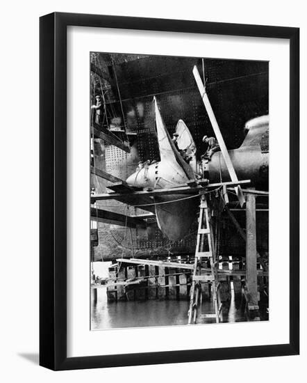 Propellor of R.M.S. Queen Mary, September 1934-null-Framed Premium Photographic Print