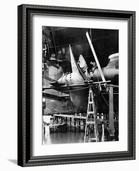 Propellor of R.M.S. Queen Mary, September 1934-null-Framed Photographic Print