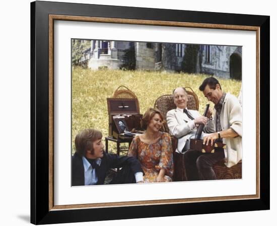 Providence by Alain Resnais with David Warner, Ellen Burstyn, John Gielgud and Dirk Bogarde, 1976 (-null-Framed Photo