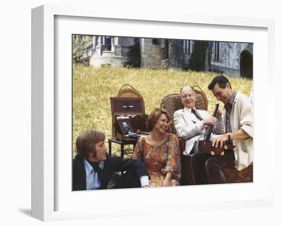 Providence by Alain Resnais with David Warner, Ellen Burstyn, John Gielgud and Dirk Bogarde, 1976 (-null-Framed Photo