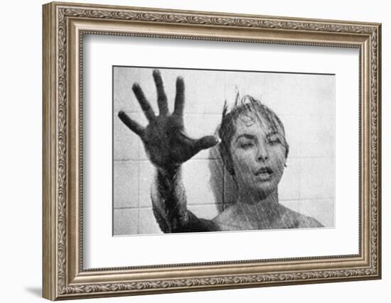 PSYCHO, 1960 directed by ALFRED HITCHCOCK Janet Leigh (b/w photo)-null-Framed Photo