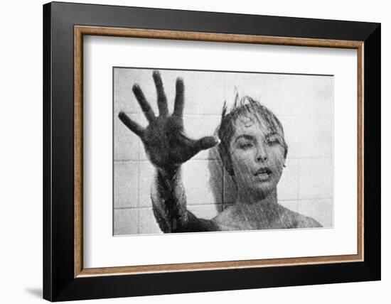 PSYCHO, 1960 directed by ALFRED HITCHCOCK Janet Leigh (b/w photo)-null-Framed Photo