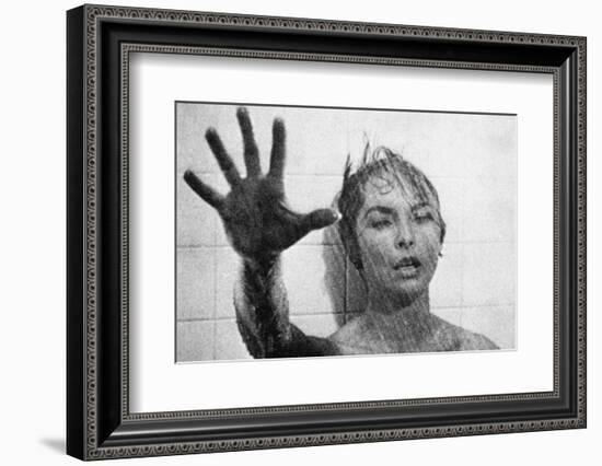 PSYCHO, 1960 directed by ALFRED HITCHCOCK Janet Leigh (b/w photo)-null-Framed Photo