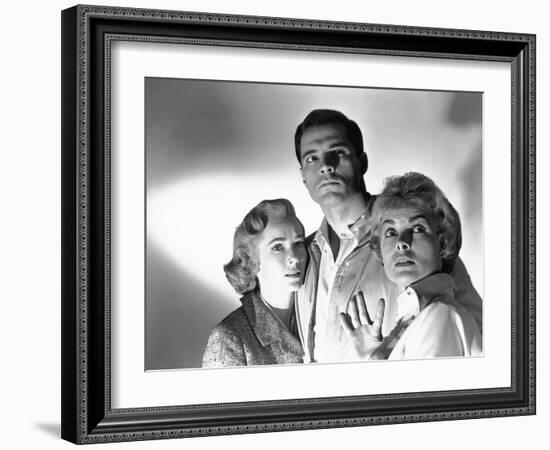 PSYCHO, 1960 directed by ALFRED HITCHCOCK Vera Miles, John Gavin and Janet Leigh (b/w photo)-null-Framed Photo