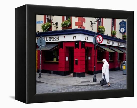 Pub in Temple Bar District in Dublin, Ireland;-Carlos Sanchez Pereyra-Framed Premier Image Canvas