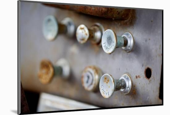 Pull Knobs - Choke And Throttle With Shallow Depth Of Field-leaf-Mounted Photographic Print