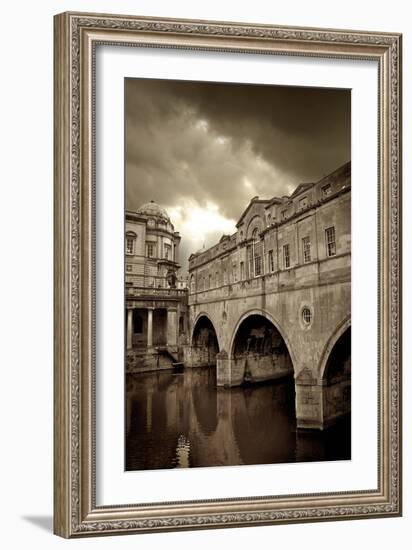 Pulteney Bridge, Bath, England-Tim Kahane-Framed Photographic Print