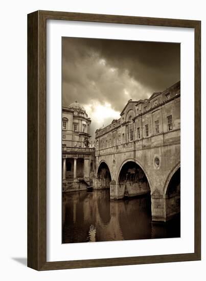 Pulteney Bridge, Bath, England-Tim Kahane-Framed Photographic Print