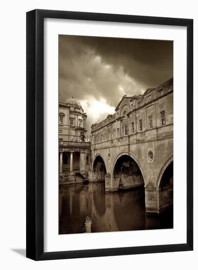 Pulteney Bridge, Bath, England-Tim Kahane-Framed Photographic Print