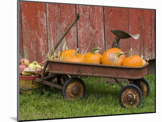 Pumpkins in Old Wagon-Chuck Haney-Mounted Photographic Print