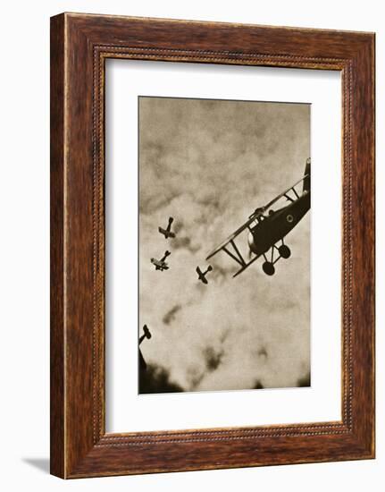 Pursuit. Aerial warfare, World War I, c1916-c1918-Unknown-Framed Photographic Print