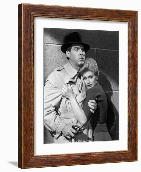 PUSHOVER, 1954 directed by RICHARD QUINE Fred MacMurray and Kim Novak (b/w photo)-null-Framed Photo