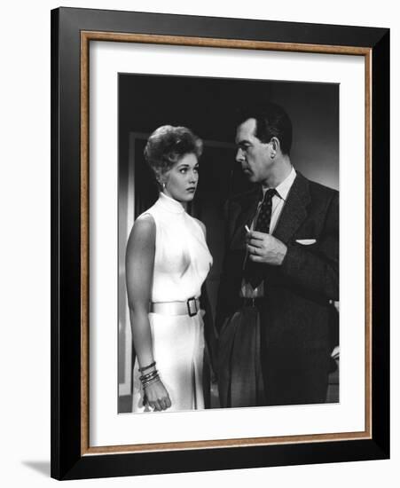 PUSHOVER, 1954 directed by RICHARD QUINE Kim Novak and Fred MacMurray (b/w photo)-null-Framed Photo