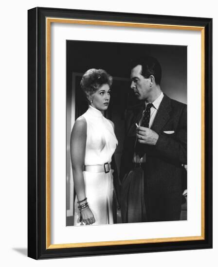 PUSHOVER, 1954 directed by RICHARD QUINE Kim Novak and Fred MacMurray (b/w photo)-null-Framed Photo