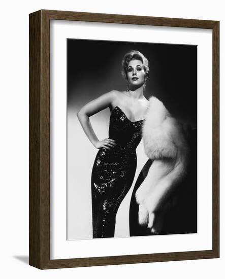 PUSHOVER, 1954 directed by RICHARD QUINE Kim Novak (b/w photo)-null-Framed Photo