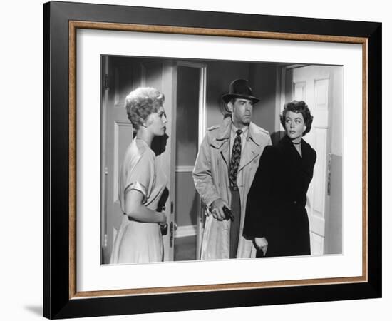 PUSHOVER, 1954 directed by RICHARD QUINE Kim Novak, Fred MacMurray and Dorothy Malone (b/w photo)-null-Framed Photo