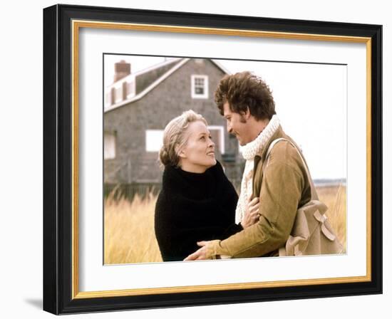 PUZZLE OF A DOWNFALL CHILD, 1970 directed by JERRY SCHATZBERG Faye Dunaway and Barry Primus (photo)-null-Framed Photo